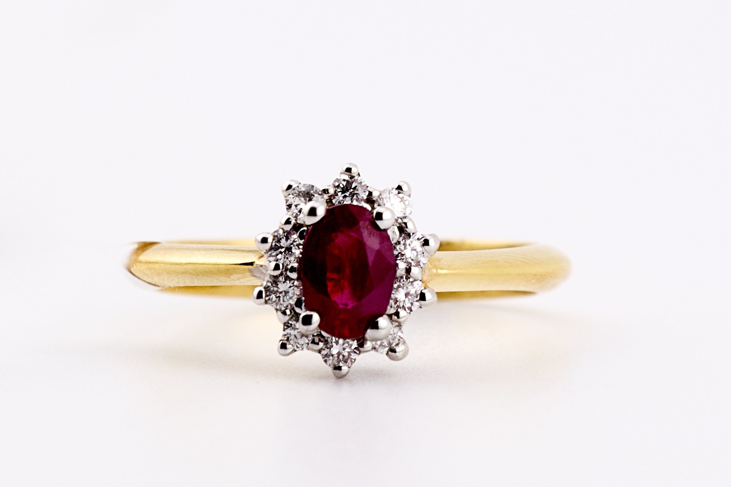 RUBY & DIAMOND RING 18KW