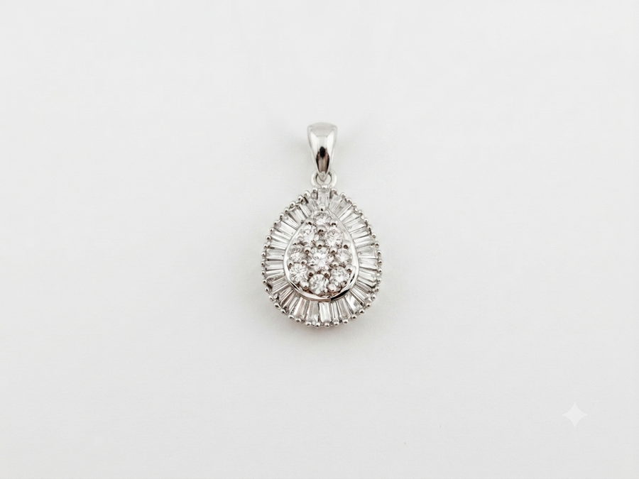 DIAMOND PENDANT 18KW