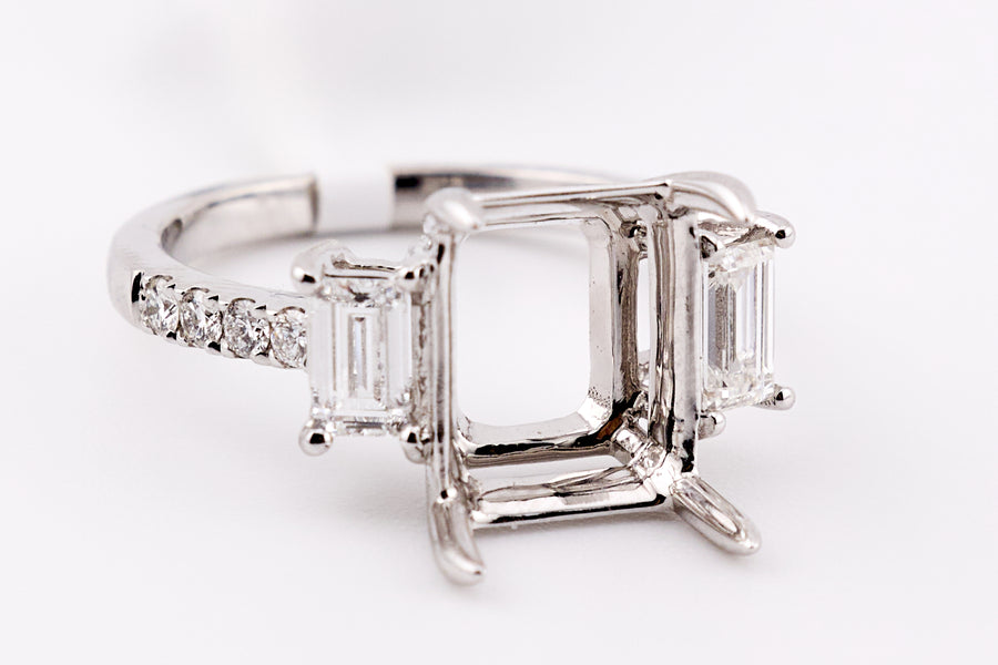 DIAMOND RING 18KW