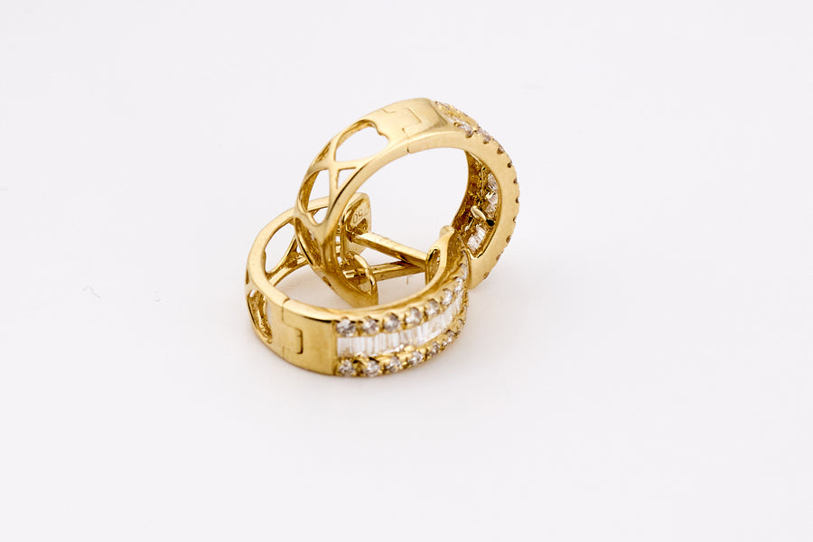 DIAMOND EARRING 18KW