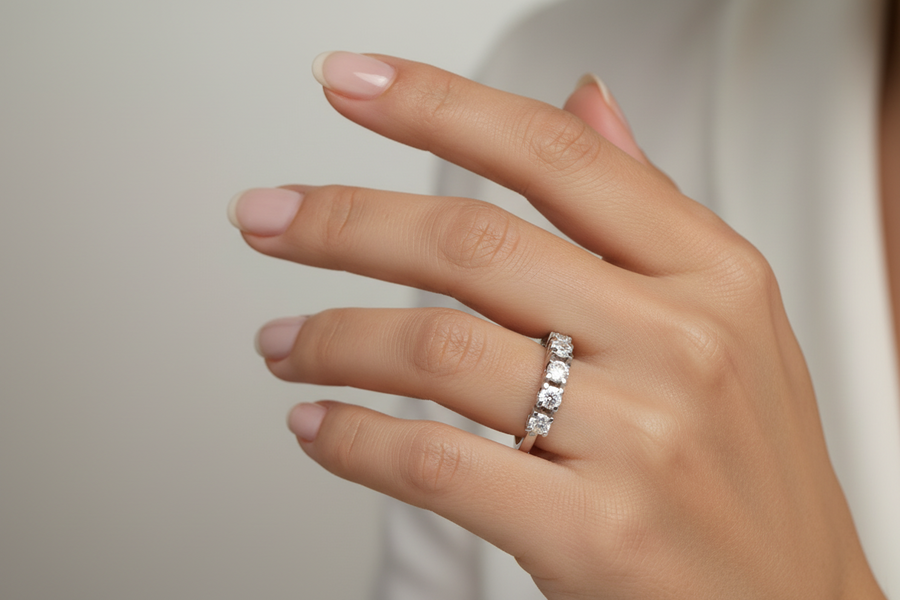 DIAMOND RING 18KW